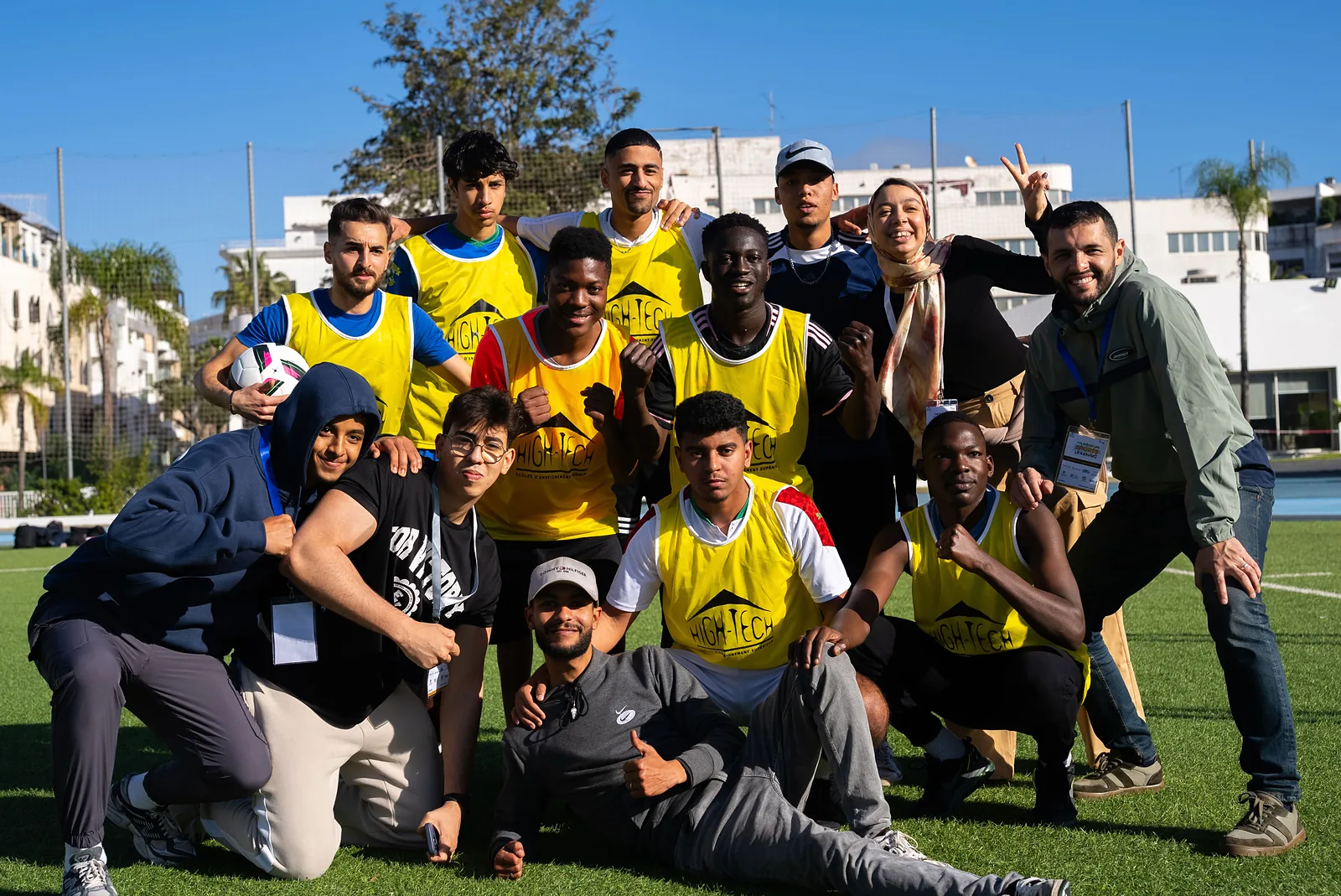 Étudiants réunis après un tournoi de The Adventure Sports Learning